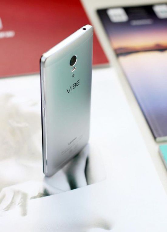 聯(lián)想P1評(píng)測 指紋解鎖超長時(shí)間續(xù)航