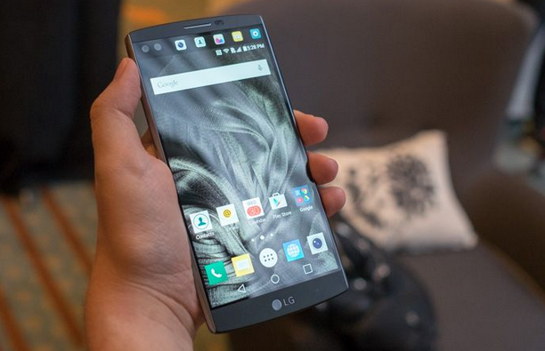 LG V10上手:雙前置攝像頭是亮點(diǎn)