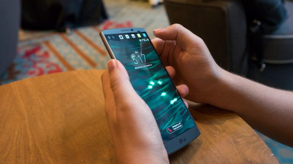 LG V10上手:雙前置攝像頭是亮點(diǎn)