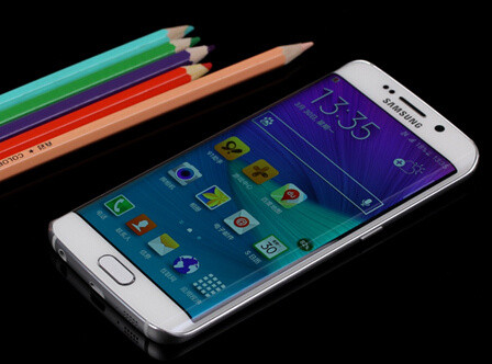 手機屏幕上的戰(zhàn)爭 三星領先蘋果半步