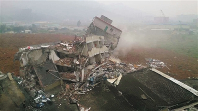 深圳恒泰裕工業(yè)園滑坡原因初步斷定 59人失聯(lián)33棟建筑被毀