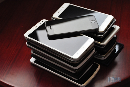 iPhone也不能比！美媒：我們?yōu)楹瘟w慕中國手機