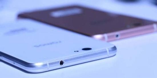 把手機植入人體怎么樣？