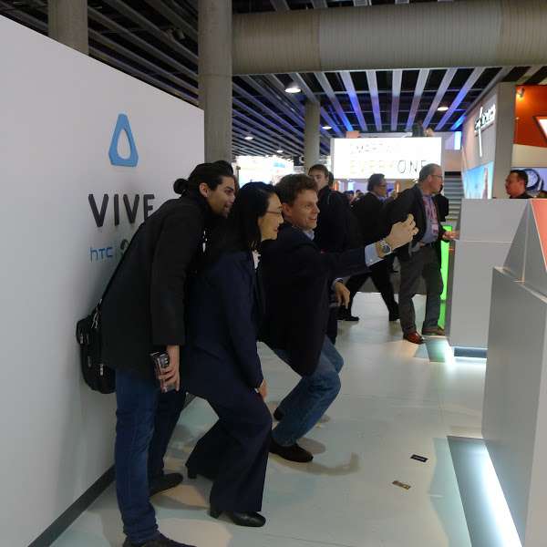 宏達(dá)電董事長王雪紅：Oculus差Vive太遠(yuǎn)