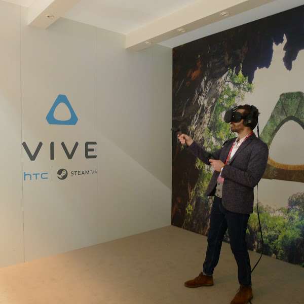 宏達(dá)電董事長王雪紅：Oculus差Vive太遠(yuǎn)