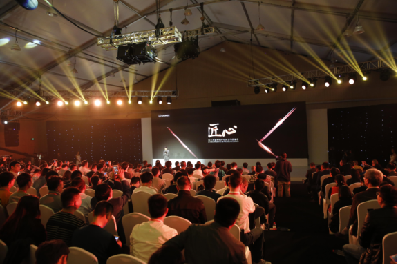 金立天鑒W909攜S8聯(lián)袂登場，&ldquo;工匠精神&rdquo;的完美詮釋