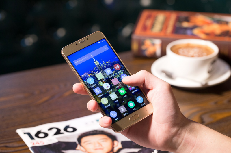 金立S6 Pro 重磅發(fā)布  4GB RAM+ 97%金屬機身 售價1999元