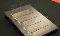 手機屏幕的福音：這家公司玻璃比康寧玻璃堅固 卻薄800倍