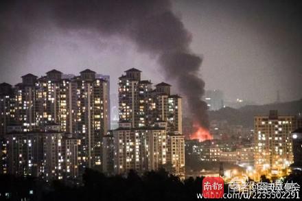 深圳坂田一電子廠突發(fā)大火