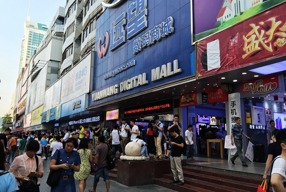 華強(qiáng)北商鋪的關(guān)與開:深圳創(chuàng)客們拉動(dòng)了整個(gè)產(chǎn)業(yè)鏈