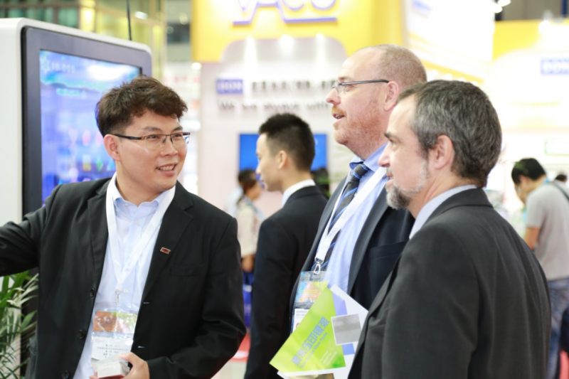 洞察手機(jī)行業(yè)發(fā)展趨勢,2016深圳全觸與顯示展打造手機(jī)周邊產(chǎn)業(yè)集群