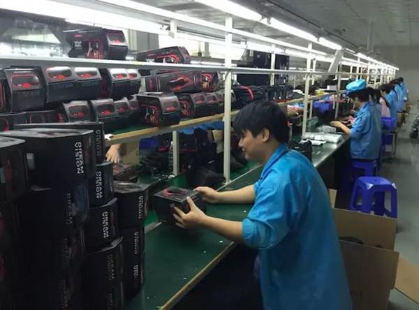 深圳VR市場狼吃狼：月銷3000萬 利潤直逼1毛