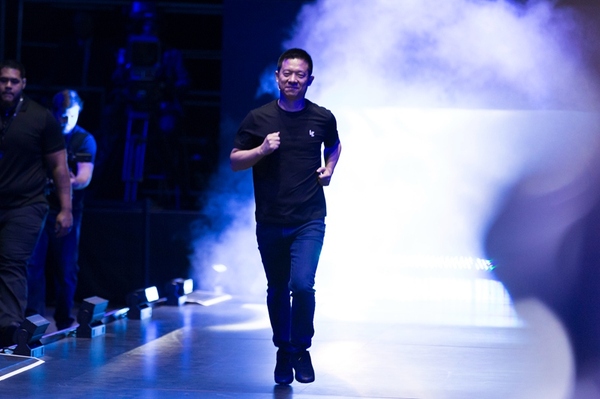 樂視業(yè)務(wù)“急剎車”賈躍亭能否扭轉(zhuǎn)資金鏈緊缺危機