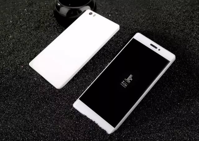 初上科技整體陶瓷新機發(fā)布了