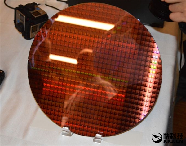 Intel 14nm等于三星10nm：領(lǐng)先整整三年！