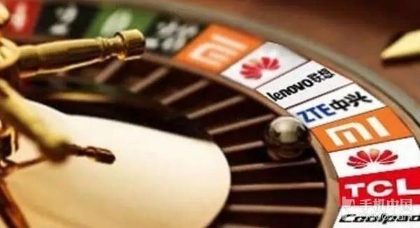 暗訪線下手機(jī)賣場(chǎng) 被促銷員神論驚呆了