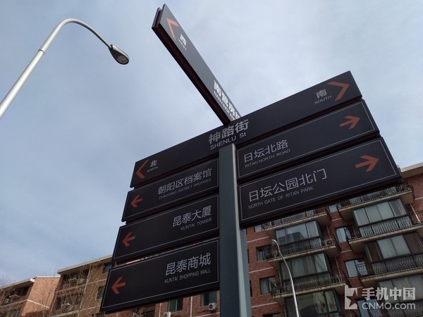 海信雙屏手機A2體驗 水墨屏+側(cè)面指紋