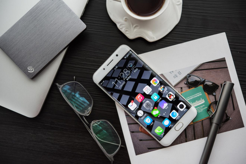 萬眾期待的旗艦終于來了：Xplay6 磨砂黑邀請函曝光