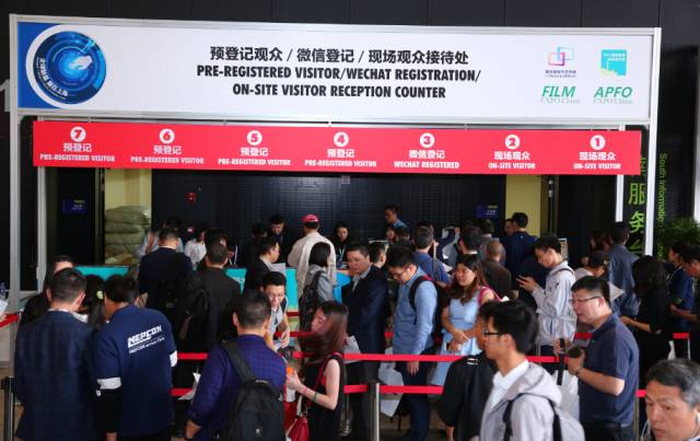 2017上海國際全觸與顯示展今日盛大開幕