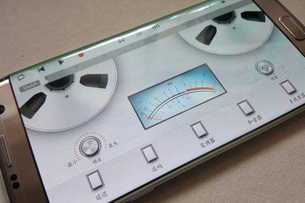 三星Galaxy S7 Edge屏幕被評(píng)為&ldquo;年度顯示屏&rdquo;