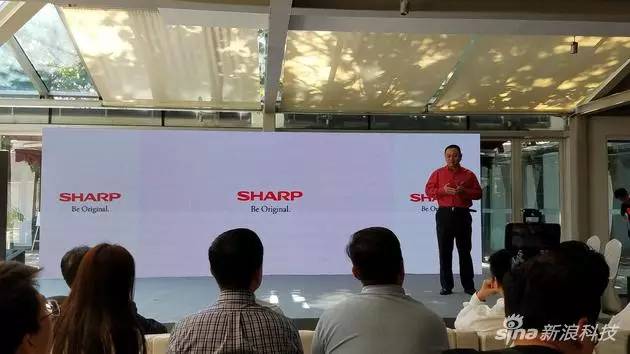 夏普借著富士康回歸中國(guó) 宣布將于今夏推全面屏手機(jī)