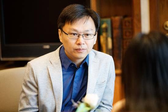 占領(lǐng)5G更新風(fēng)口！vivo提出全新&ldquo;5G智慧手機&rdquo;概念