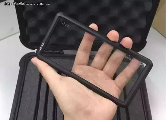 全面屏手機(jī)大勢襲來 傳vivo X11搭載全面屏和前后雙攝像頭