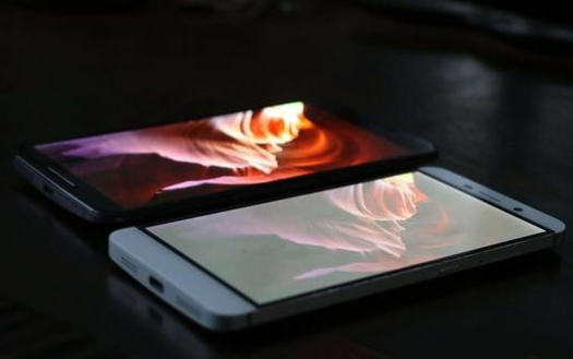 今年上半年AMOLED面板出貨:三星顯示器第一 京東方第二