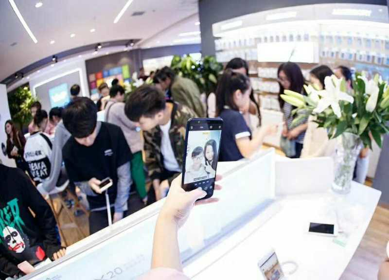 vivo X20全面屏手機(jī)首銷火爆