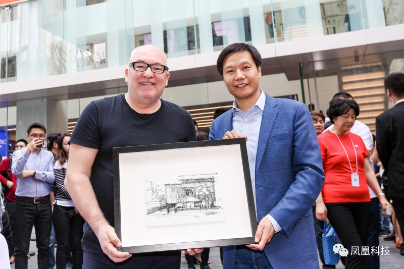 小米提前完成千億營收目標，雷軍說明年進世界500強