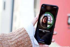 FACE ID被破解 但無(wú)礙iPhone X被《時(shí)代》評(píng)為今年最佳發(fā)明之一