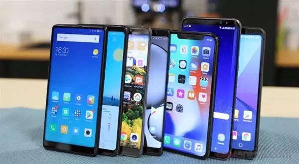 全面屏統(tǒng)治智能手機市場，消費者熱情卻被消耗殆盡