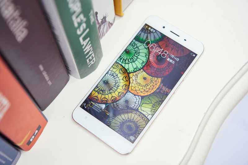 給年輕人&ldquo;刷臉&rdquo;新體驗！vivo Y66i 強勢登場