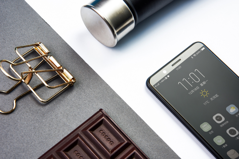 5000 萬(wàn)像素極致清晰，全面屏 vivo Y75 隆重登場(chǎng)