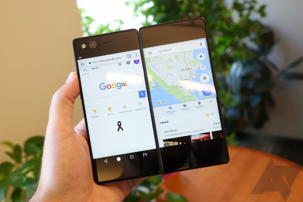 國產(chǎn)雙屏折疊手機(jī)：中興AXON M即將亮相CES 2018