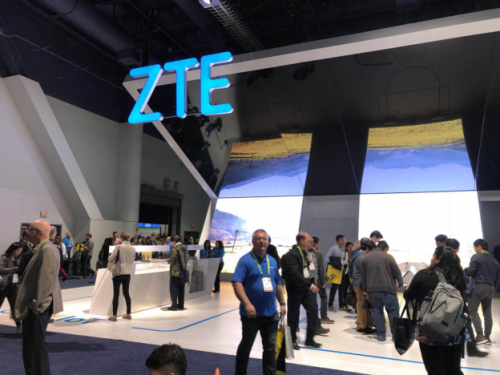 雙屏手機+5G技術(shù) CES2018中興通訊以創(chuàng)新奪眼球