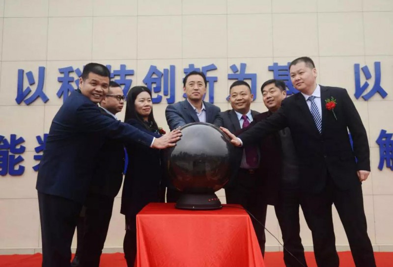 一期總投資2億元 三贏興咸寧智能光電項(xiàng)目正式投產(chǎn)