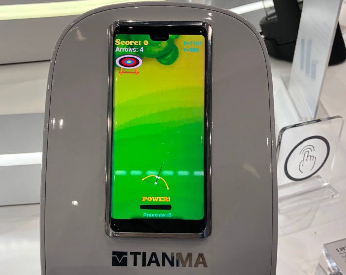 天馬推無劉海全面屏 也許是國產(chǎn)最高屏占比屏幕