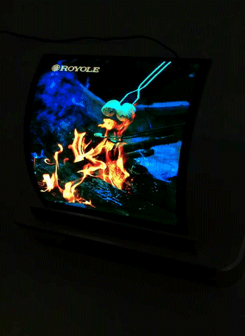 柔宇又上CCTV 與照搬日韓廠商相比 柔宇產(chǎn)線良率更高 成本更低