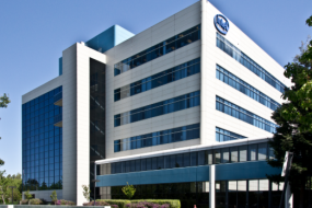 傳美國擬針對(duì)科技行業(yè)出臺(tái)新貿(mào)易措施：半導(dǎo)體股大跌