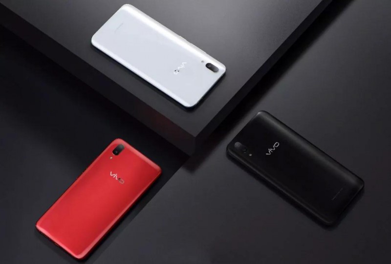 上半年國產(chǎn)前四手機品牌新機盤點:3D人臉識別&屏下指紋成競爭焦點