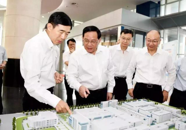 298天逆轉(zhuǎn)中國(guó)半導(dǎo)體頹勢(shì)！中芯宣布重大突破，14納米制程研發(fā)成功