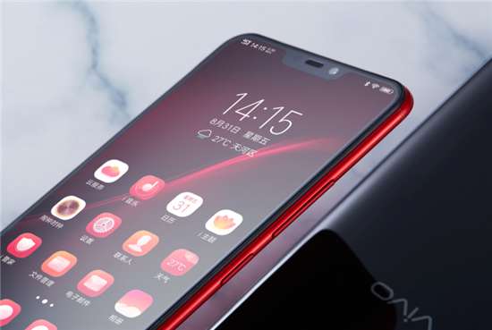 vivo Y81s首發(fā)圖賞：全屏視野暢玩不停，引領(lǐng)千元機(jī)新潮流