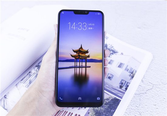 vivo Y81s上手體驗(yàn)，新一代全面屏鑄就高顏值