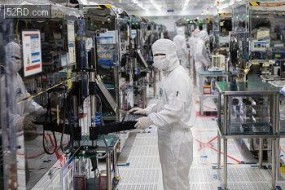 歐菲科技股價(jià)破位觸跌停 應(yīng)收賬款103億元存貨99億