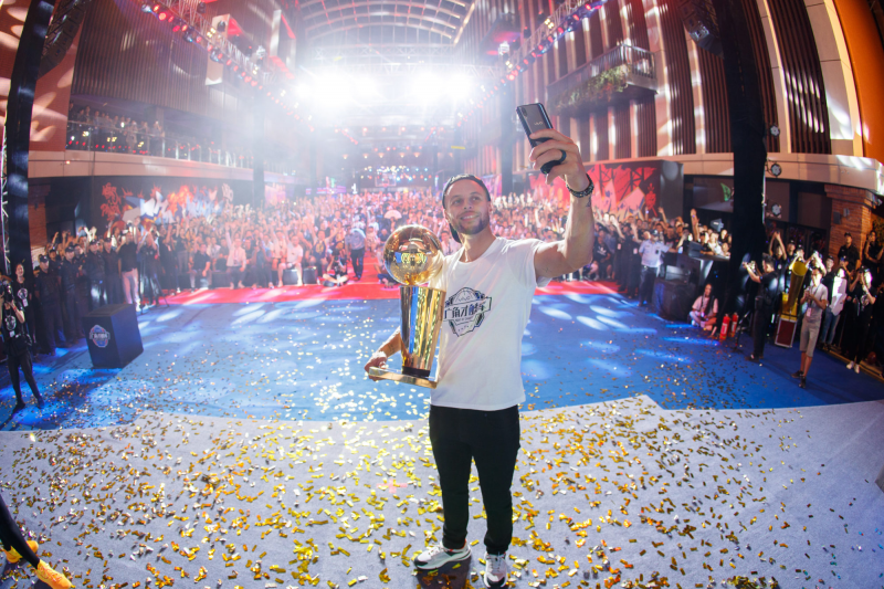 庫(kù)里冠軍之夜落地武漢 與vivo X23共掀籃球熱潮