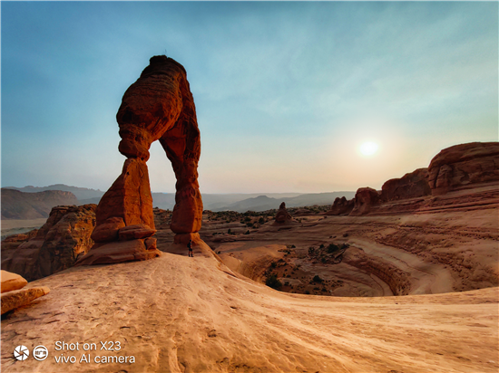 第四代屏幕指紋+全新光感美學(xué) vivo X23引領(lǐng)未來(lái)全面屏手機(jī)潮流