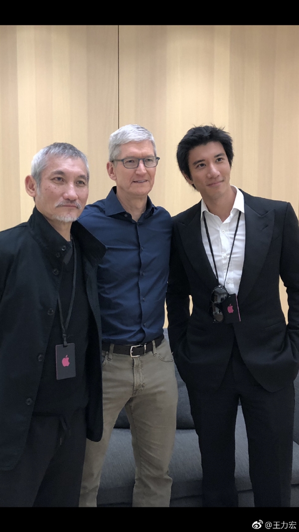 王力宏搶先上手iPhone Xs Max:直呼“超大超漂亮”