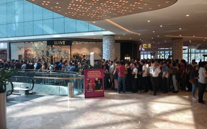 小米進軍土耳其：售賣160多種產(chǎn)品，現(xiàn)場排起長隊