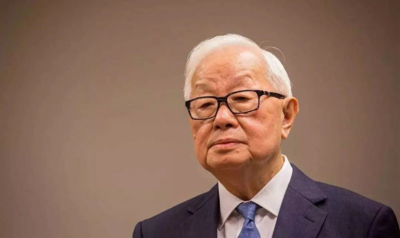 一美元改寫命運(yùn)軌道：他，56歲創(chuàng)業(yè) 打造全球最大芯片代工廠